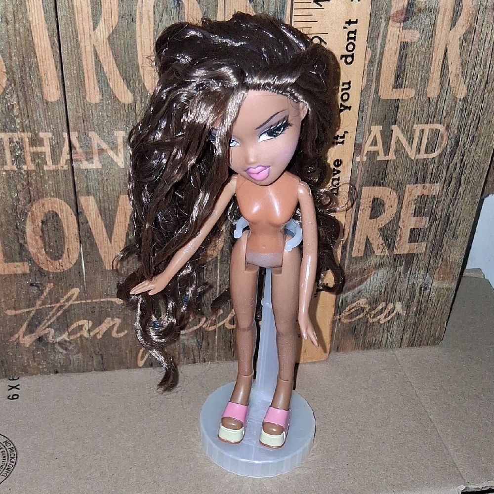 BRATZ 2001 Sasha Girls Night Out. With Real Eyelashes